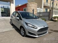 Usata Ford Fiesta Business Edition 75 CV (55 kW) 2015 Grigio Berlina