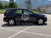 Usata Mercedes ML500 Chrome 306 CV (225 kW) 2006 Nero SUV