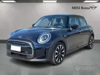 Usado Mini Cooper 136 CV (100 kW) 2023 Negro Utilitario