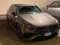 Usata Mercedes A180 AMG line 116 CV (85 kW) 2023 Grigio Berlina