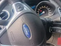Usata Ford Fiesta 90 CV (66 kW) 2015 Nero Utilitaria