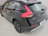 Usata Volvo V40 CC 120 CV (88 kW) 2018 Nero Station wagon
