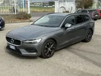 Usata Volvo V60 Business Edition 150 CV (110 kW) 2020 Grigio Station wagon