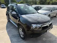 Usata Dacia Duster Lauréate 110 CV (80 kW) 2011 Nero SUV