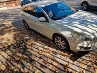 Usata Volvo V60 Momentum 163 CV (119 kW) 2011 Bianco Station wagon