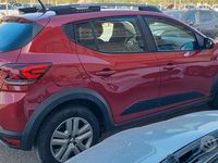 Usata Dacia Sandero Comfort 101 CV (74 kW) 2021 Rosso Berlina