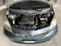 Usata Toyota Aygo Sol 68 CV (50 kW) 2005 Grigio Utilitaria
