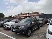 Usata Dacia Duster Lauréate 110 CV (80 kW) 2017 Grigio SUV