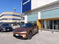 Usata Lynk & Co 08 139 CV (102 kW) 2025 Bronzo SUV