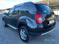 Usata Dacia Duster Lauréate 105 CV (77 kW) 2011 Nero SUV