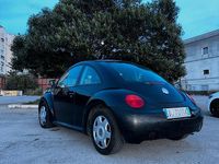 Usata VW New Beetle 105 CV (77 kW) 1999 Nero Utilitaria