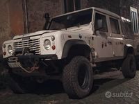 Usata Land Rover Defender 2001 Bianco SUV