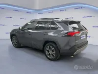 Usata Toyota RAV4 Hybrid Active 218 CV (160 kW) 2022 Grigio scuro SUV