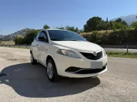 Usata Lancia Ypsilon 85 CV (62 kW) 2015 Utilitaria
