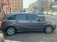 Usata Mercedes B180 Executive 109 CV (80 kW) 2013 Grigio Monovolume
