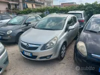 Usata Opel Corsa Cosmo 75 CV (55 kW) 2010 Grigio Utilitaria