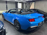 Usata Ford Mustang GT 446 CV (328 kW) 2026 Blu/azzurro Cabrio