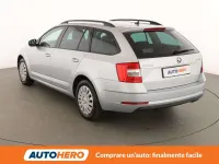Usata Skoda Octavia Style 150 CV (110 kW) 2019 Argento Station wagon