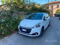 Usata Peugeot 208 82 CV (60 kW) 2016 Bianco Utilitaria