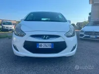 Usata Hyundai ix20 Comfort 88 CV (64 kW) 2013 Bianco Utilitaria