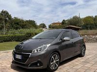 Usata Peugeot 208 Allure 82 CV (60 kW) 2018 Utilitaria