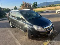 Usata Opel Zafira 150 CV (110 kW) 2012 Nero Monovolume