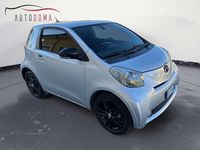 Usata Toyota iQ Executive 98 CV (72 kW) 2011 Argento Utilitaria