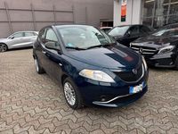 Usata Lancia Ypsilon Silver 69 CV (50 kW) 2017 Blu Utilitaria