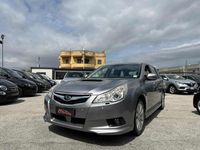 Usata Subaru Legacy Comfort 150 CV (110 kW) 2011 Grigio metallizzato Station wagon