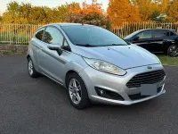 Usata Ford Fiesta Titanium 95 CV (69 kW) 2015 Grigio Utilitaria