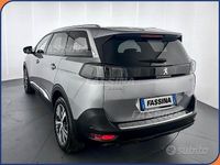 Usata Peugeot 5008 Allure 131 CV (96 kW) 2024 Grigio SUV