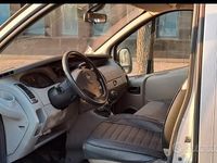 Usata Opel Vivaro 120 CV (88 kW) 2008 Grigio Monovolume