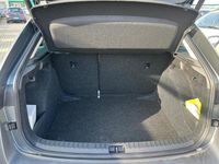 Usado Skoda Scala Selection 115 CV (84 kW) 2024 Gris Utilitario