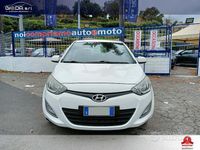 Usata Hyundai i20 84 CV (61 kW) 2014 Bianco Utilitaria