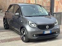 Usata Smart ForFour Prime 71 CV (52 kW) 2019 Grigio Utilitaria