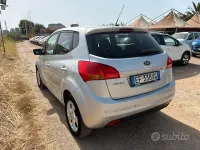 Usata Kia Venga 90 CV (66 kW) 2011 Grigio Utilitaria