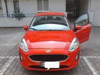 Usado Ford Fiesta 86 CV (63 kW) 2018 Rojo Utilitario