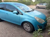 Usata Opel Corsa 75 CV (55 kW) 2012 Bluazzurro Utilitaria