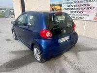Usata Toyota Aygo 68 CV (50 kW) 2008 Blu Utilitaria