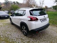 Usata Peugeot 2008 Allure 99 CV (72 kW) 2017 Bianco SUV