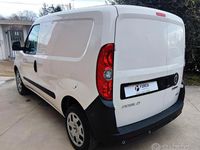 Usata Fiat Doblò Lounge 120 CV (88 kW) 2021 Bianco Monovolume