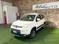 Usata Fiat Panda 4x4 S 75 CV (55 kW) 2013 Bianco Utilitaria