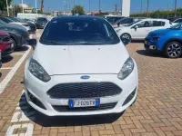 Usata Ford Fiesta Titanium 75 CV (55 kW) 2017 Bianco Utilitaria