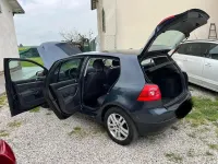 Begagnad VW Golf V Comfortline 102 HK (75 kW) 2007 Svart Sedan