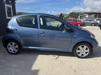 Usata Toyota Aygo 68 CV (50 kW) 2008 Blu Utilitaria