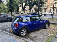 Usata Mini ONE 75 CV (55 kW) 2020 Blu/azzurro Utilitaria