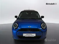 Usata Mini Cooper Classic 156 CV (114 kW) 2024 Bluazzurro Utilitaria