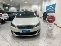 Usata Peugeot 308 GT-line 131 CV (96 kW) 2015 Bianco Berlina