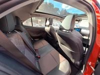 Usata Toyota Yaris Hybrid Lounge 92 CV (67 kW) 2022 Rosso Station wagon