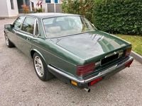 Usata Jaguar XJ40 Sovereign 213 CV (156 kW) 1988 Verde Berlina